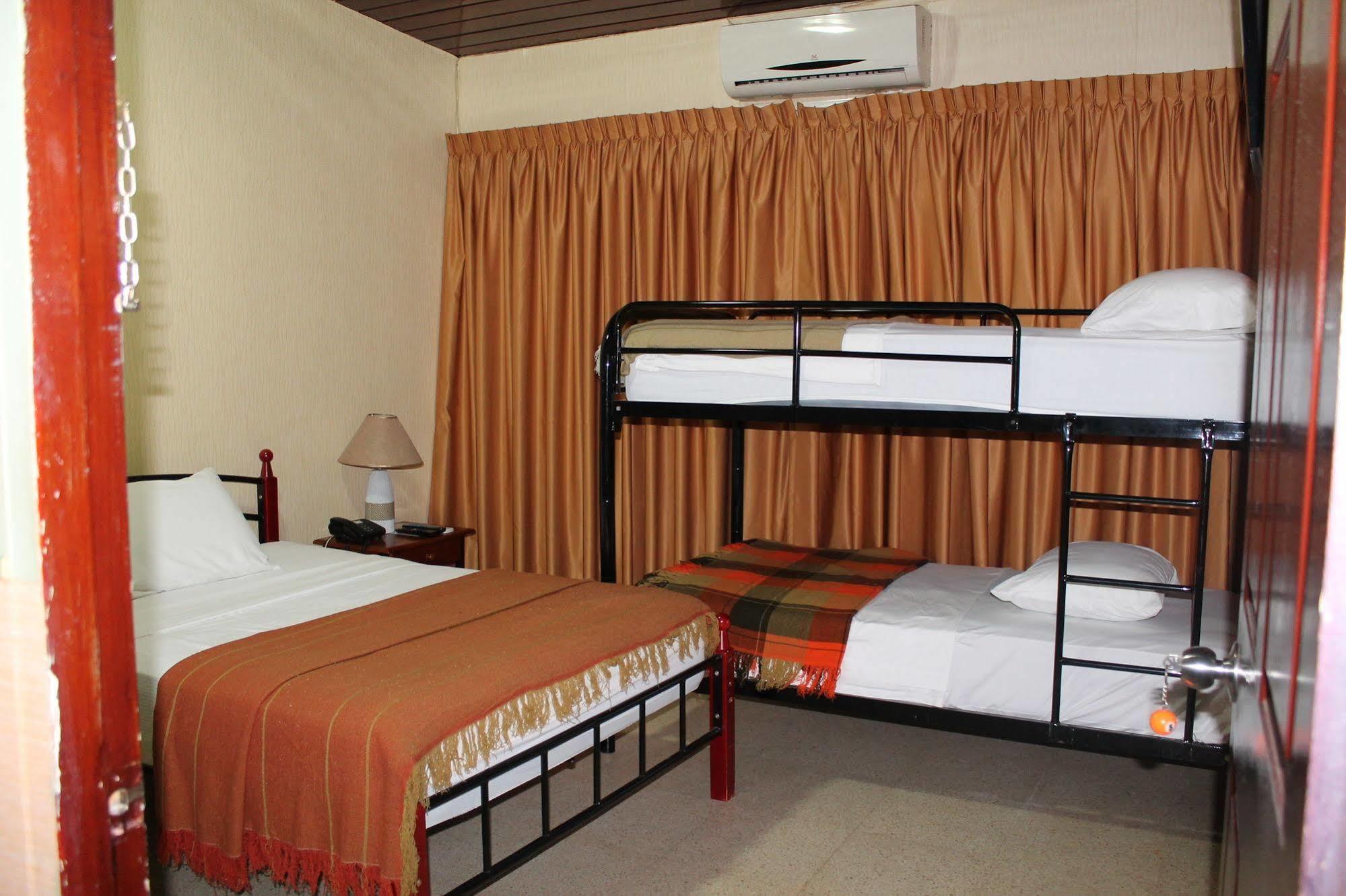Hostal Cocos Inn Πόλη του Παναμά Εξωτερικό φωτογραφία