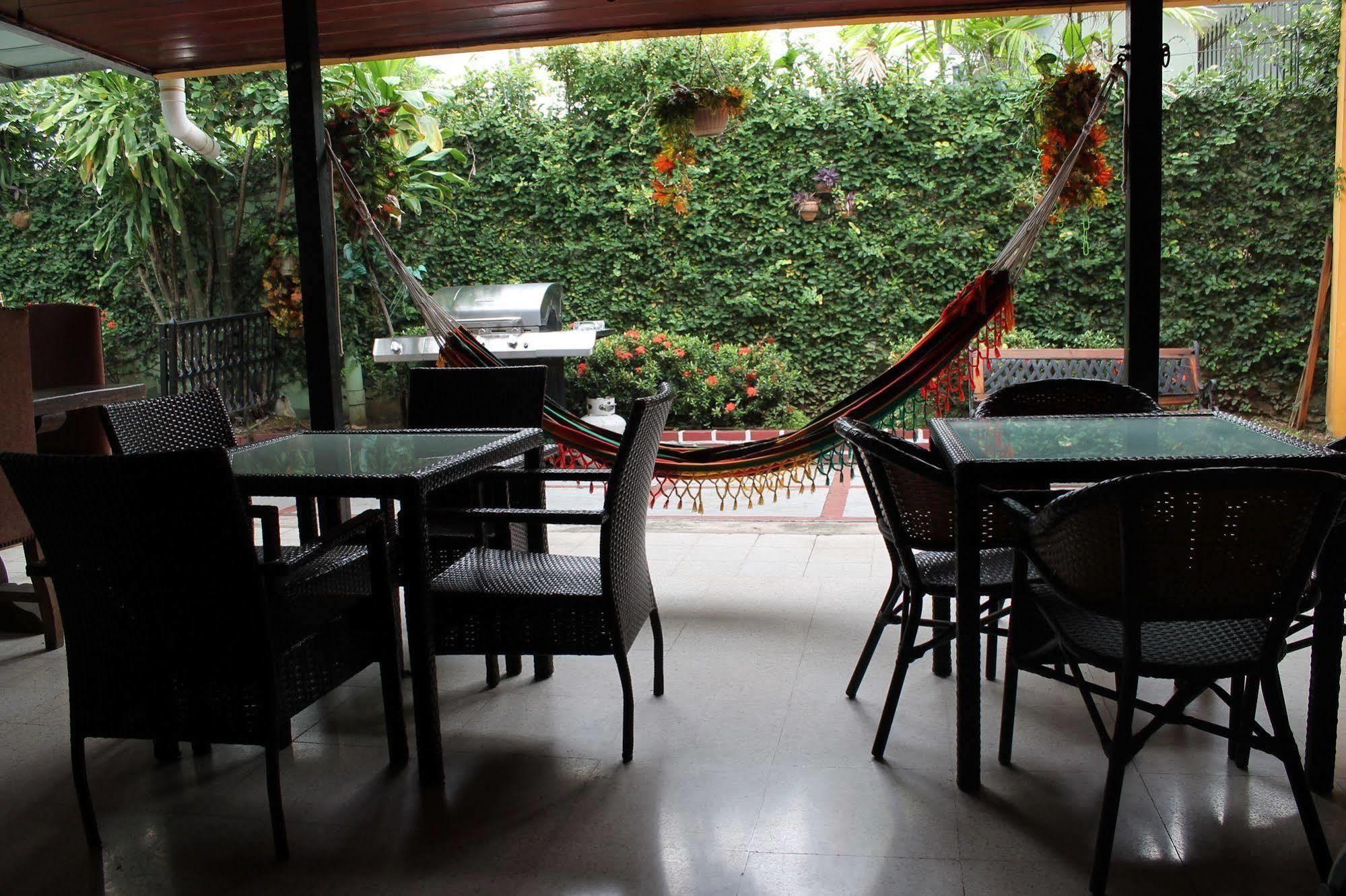 Hostal Cocos Inn Πόλη του Παναμά Εξωτερικό φωτογραφία